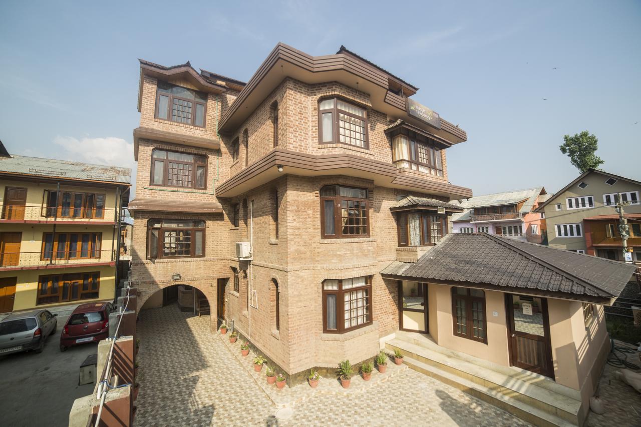 Oyo 5582 Master Residency Hotel Srinagar  Exterior photo